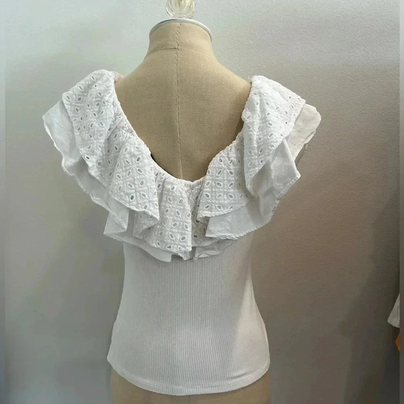 Sunday in Brooklyn Eyelet Ruffled Top size M - Picture 7 of 7